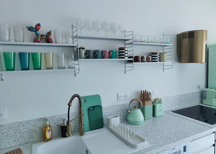 Beau T3 Au Calme Près Gare, Et Centre *