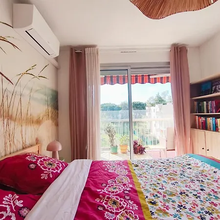 Beau T3 Au Calme Pres Gare, Et Centre 昂蒂布